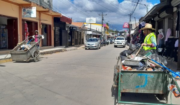 Alcaldía de Condega prohíbe ubicar en las calles desechos peligrosos de laboratorios y clínicas. Foto: Tomada de la Alcaldía de Condega.