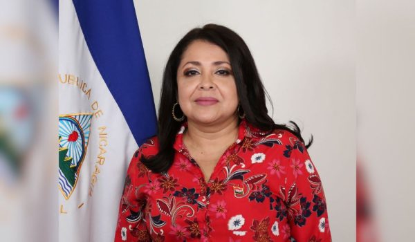 «El que es leal a una patria va a ser desleal a la otra» plantea la diputada Arling Patricia Alonso Gómez.