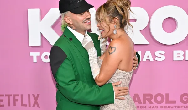 Aumentan los rumores sobre la supuesta ruptura entre los artistas Karol G y Feid.
