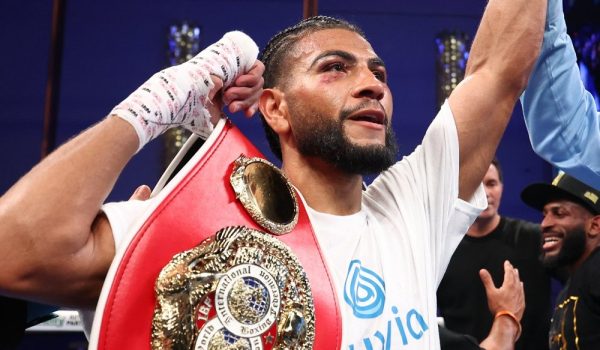 Campeón ligero de la FIB derrotó a un campeón olímpico cubano
