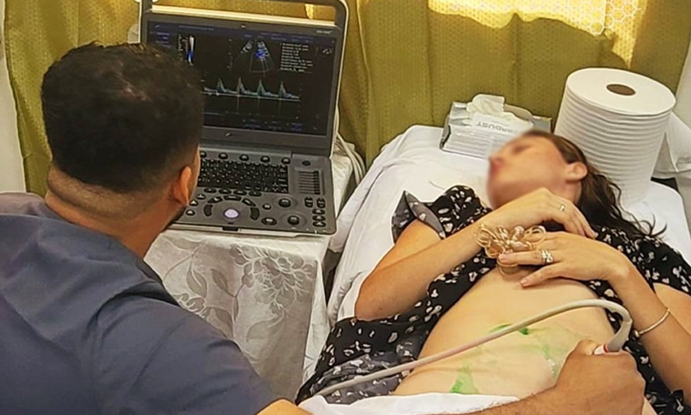 Fotografía compartida por el Hospital Alemán, este diario tapó el rostro de la paciente, el cual fue compartido sin ninguna difuminación en las redes sociales del centro hospitalario