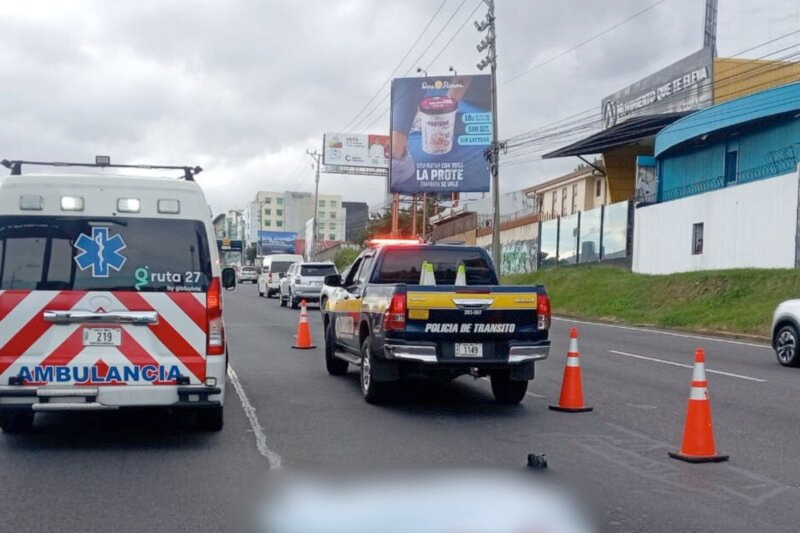 La nicaragüense Karina Zeledón, de 27 años, murió en un accidente en la Pista 27 de Escazú, en Costa Rica. Foto: Diario Extra.