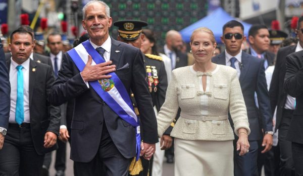 «Honduras, para servirte estamos»: Nasry Asfura asume la Presidencia del país centroamericano
