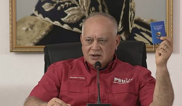 Diosdado Cabello dice que la reapertura de embajadas con EE.UU. es para ayudar a Maduro