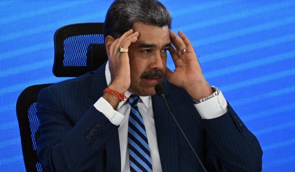 Maduro elude desmentir o confirmar bombardeo  de EE.UU. en el territorio de Venezuela