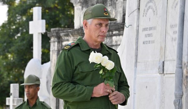 Líder comunista de Cuba Díaz-Canel conversó con presidenta Delcy Rodríguez por primera vez