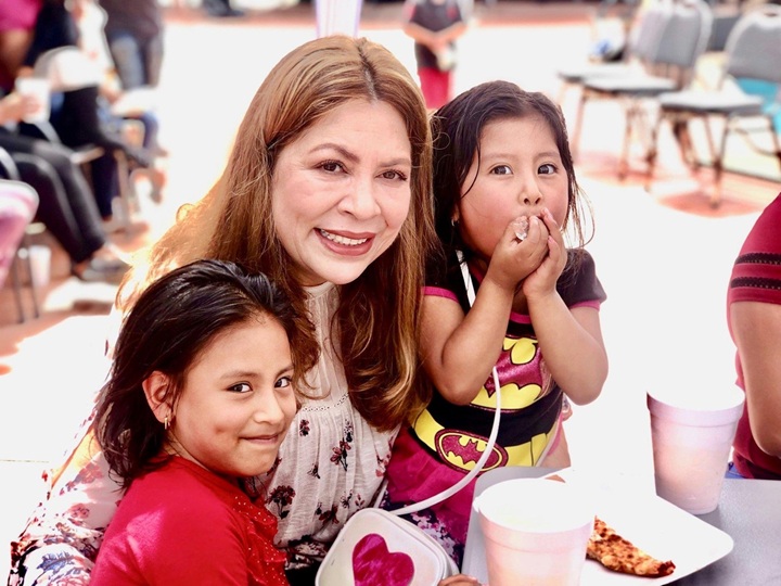 Nora Sandigo, conocida en Florida como "la gran mamá". LA PRENSA/ TOMADA DE REDES SOCIALES