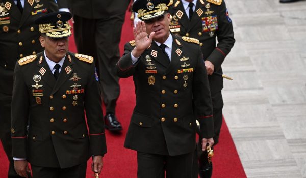 Delcy Rodríguez ordena purga y los primeros 28 cambios en la Fuerza Armada de Venezuela