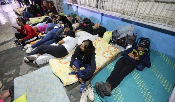 Chavismo afirma que ya liberó a 116 presos políticos; ONG solo cuenta 40 personas
