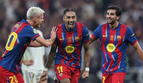 El Barcelona derrota al Real Madrid y conquista la Supercopa