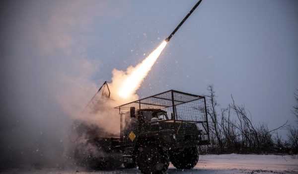 Rusia y Ucrania sufren dos millones de bajas en su guerra de cuatro años; los muertos son cerca de medio millón de soldados