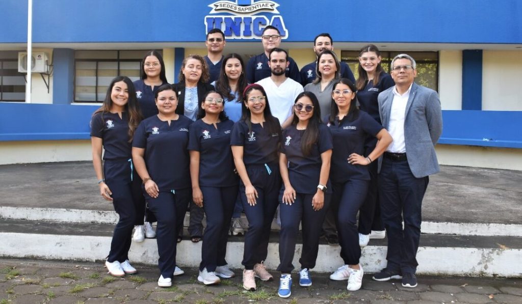 Estudiantes de la Facultad de Odontología de la UNICA. Foto: UNICA.