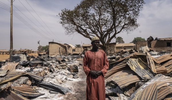 Masacre yihadista en Nigeria: acribillan a una aldea entera y matan a 162 personas