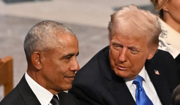 Trump rechaza pedir disculpas por video racista que mostraba a los Obama como monos