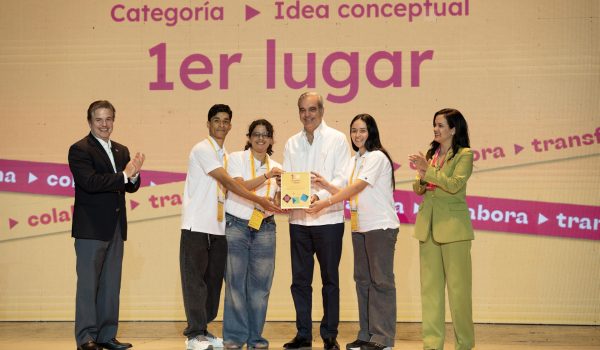 Gobierno dominicano premia 6 proyectos de iniciativa ciudadana entre más de 500 propuestas