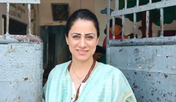 Rouble Nagi ganó el Global Teacher Prize 2026 por su contribución al aprendizaje en India.