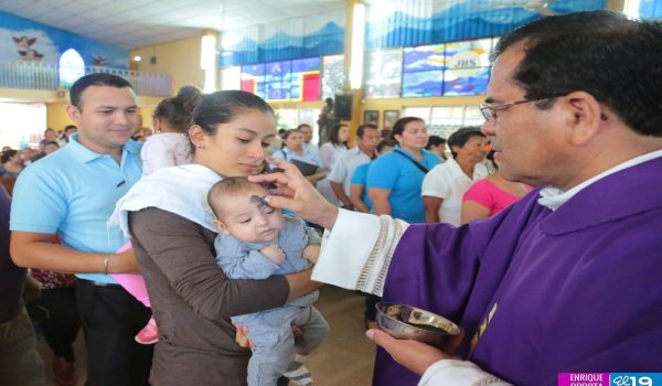 Padre Erick Díaz asegura que acudir al templo el Miércoles de Ceniza es resistir