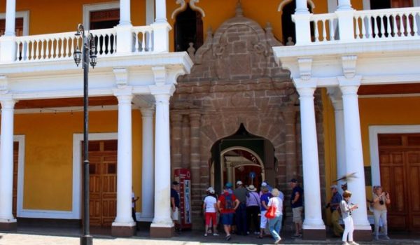 Casa de los Tres Mundos: los 300 años de historia que la dictadura se robó