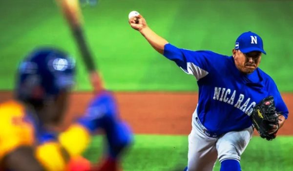 Lanzador nicaragüense de Grandes Ligas arriba para integrarse a la Selección Nacional