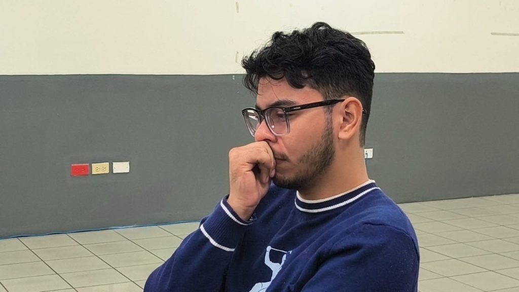 Olivier Ordoñez, acusa a su madrastra Heydi Vallejos de matar a su padre Lester Ordóñez.