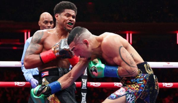 Stevenson le dio clase de boxeo al ahora excampeón mundial hijo de hondureños