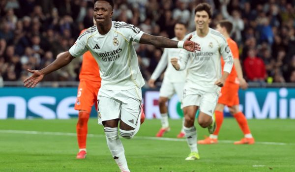 Vinicius se viste de Mbappé con par de anotaciones en victoria de los merengues