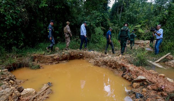 Inspección minería ilegal en Crucitas. Foto: Casa Presidencial de Costa Rica
