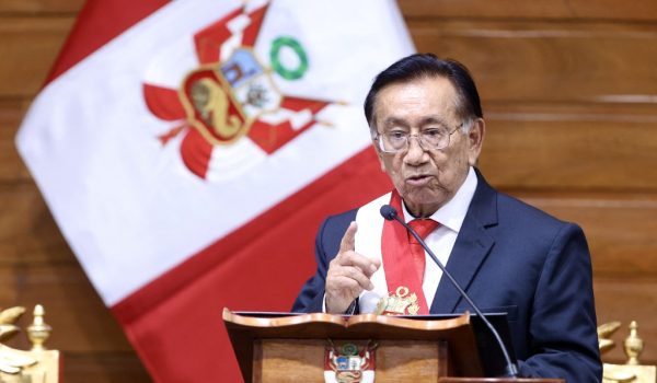 Congreso del Perú elige un nuevo presidente