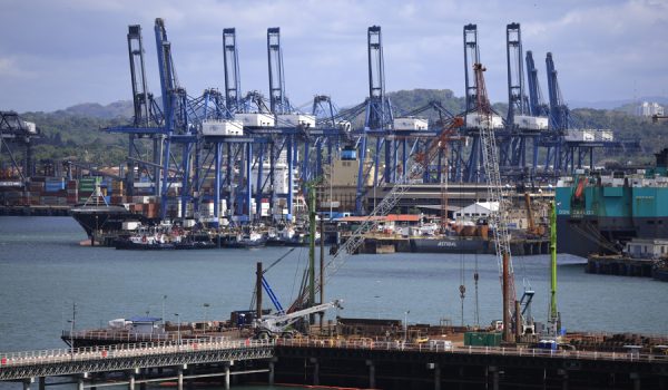 Claves del conflicto entre Panamá y China por la cancelación de la concesión para el manejo de puertos en el Canal