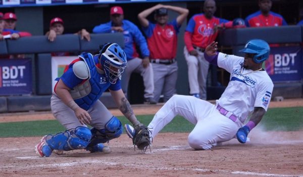 Leones arrebatan y vencen a Cuba en la Serie de las Américas