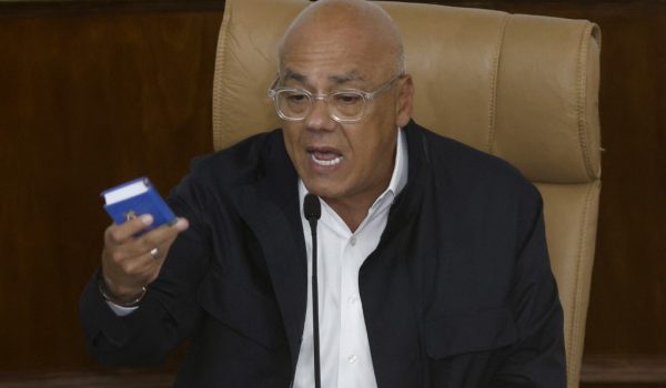 Régimen chavista aplaza votación final del proyecto de ley de amnistía en Venezuela