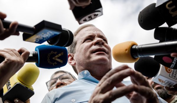 Opositor Juan Pablo Guanipa dice que luchará por elecciones en Venezuela para lograr un cambio político