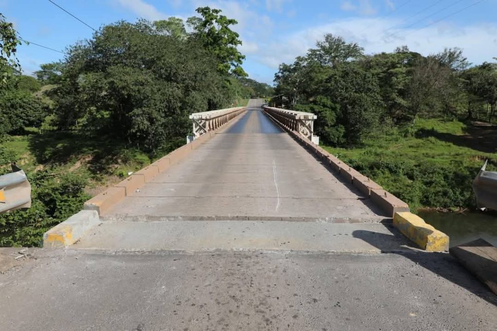 El puente donde murió el policía Noel Picado Jirón, de 35 años, la noche del pasado 15 de febrero. Foto: La Primerísima.