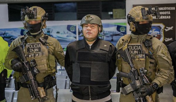 Guiño de ojo de Petro a Trump: Extraditan a capo del narco de Colombia a Estados Unidos