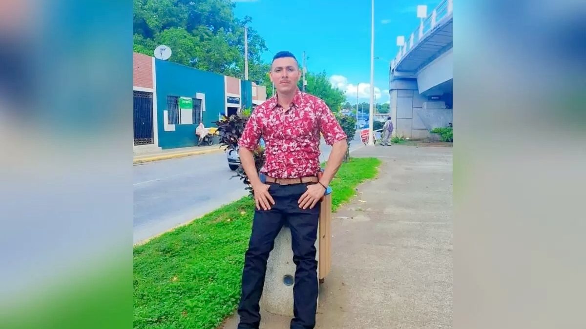 Holman Raúl Aragón, de 43 años, acusado de lesiones graves en perjuicio de su pareja Magaly de los Ángeles Pérez Aragón, de 39. Foto: Radio Ya.