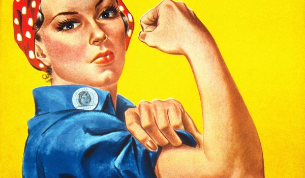 National Archives/Getty Image El afiche de "Rosie, la remachadora" se convirtió en un símbolo de la fortaleza de la mujer durante la Segunda Guerra Mundial y todavía lo continúa siendo.