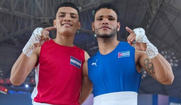 Púgil nicaragüense cae por puntos ante el actual campeón olímpico cubano Erislandy Álvarez