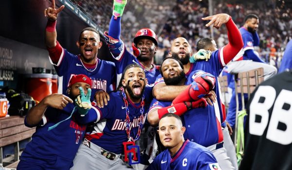 Dominicana sacó a relucir el Plátano Power para vencer a Venezuela
