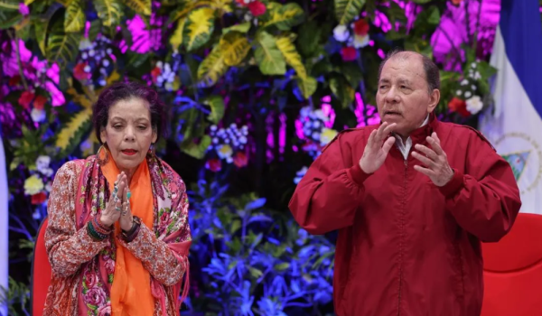 Los dictadores Daniel Ortega y Rosario Murillo. Foto: 19 Digital.