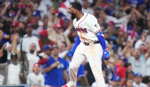 Nicaragua vivió cinco innings de gloria antes de ser agredida ferozmente por Dominicana