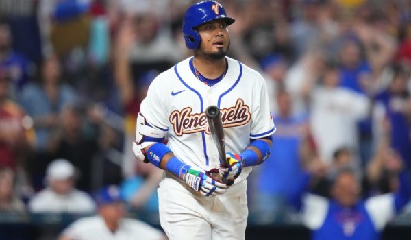Venezuela machaca a Israel en el Clásico Mundial con dos jonrones de Luis Arráez