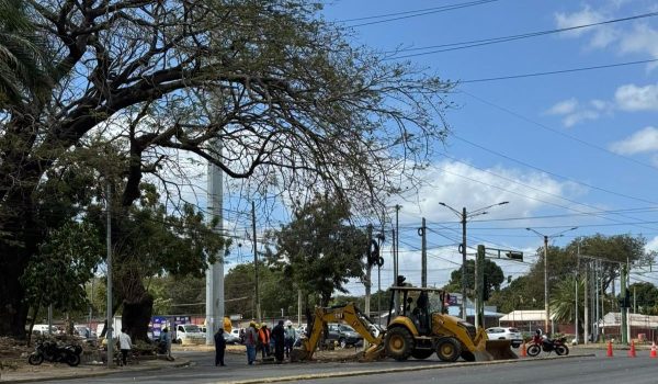 Sector de Enel Central en Managua, donde trabajan en la ampliación de la pista en los tramos dos y tres. LA PRENSA