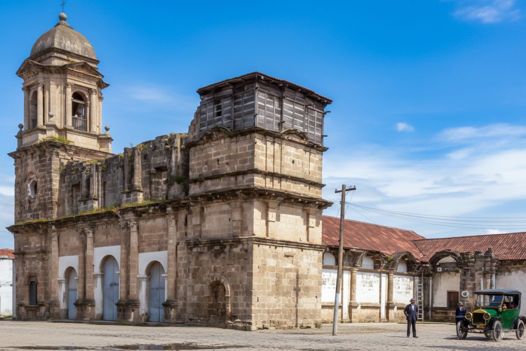 La iglesia La Parroquia estaba dedicada al apóstol Santiago, tomando el mismo nombre de su antecesora, que fue demolida en 1781. 