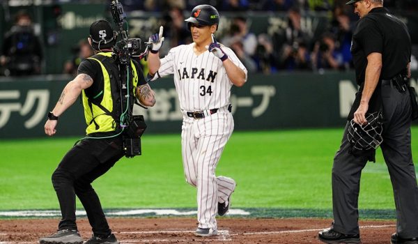 Japón vence a Australia y avanza a cuartos del Clásico Mundial de Beisbol
