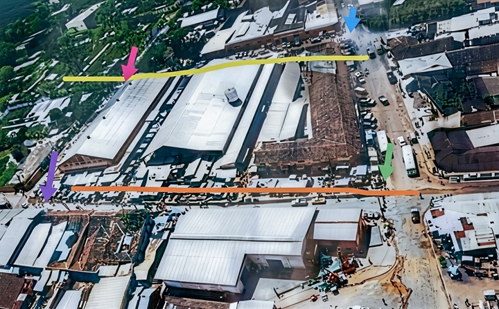 Ubicación original del mercado Oriental. La línea amarilla señala a la 15 Avenida Sur de la vieja Managua. La naranja es la 16 Avenida Sur. El edificio del mercado estaba entre la Cuarta y la Quinta Calle. De la flecha celeste, dos cuadras hacia la derecha, está la esquina de los Orochena. De la flecha verde, dos cuadras a la derecha, es el Calvario. De la flecha roja, dos cuadras a la izquierda, es el tope con la estación policial. De la flecha morada, dos cuadras a la izquierda, es el Gancho de Caminos. A este edificio se le conoció después como bodegas de la Azucarera. LA PRENSA/ CORTESÍA