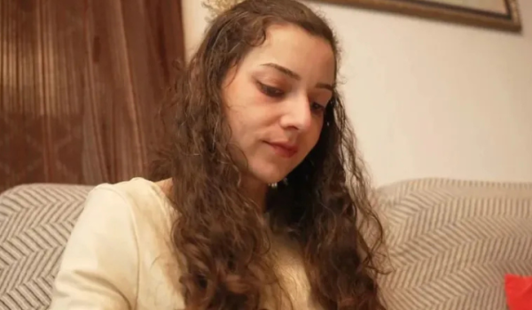 La joven Noelia Castillo Ramos recibió la eutanasia en un hospital de Barcelona España tras una batalla legal. Foto: Captura de video/Y Ahora Sonsoles