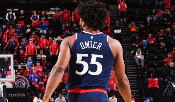 Clippers caen ante los Spurs con Norchad Omier sin jugar un solo minuto