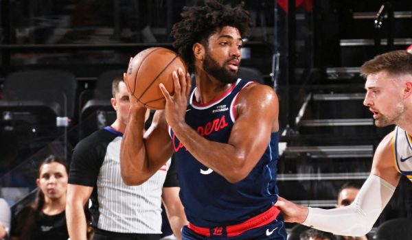 El gesto viral de una figura de los Clippers con Norchad Omier