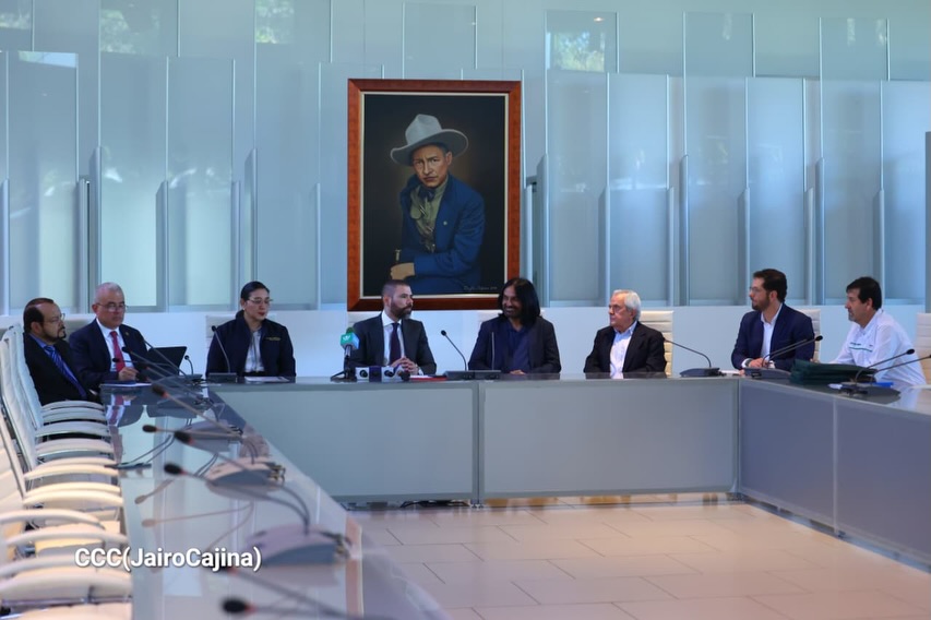 Representantes del Grupo Mineros de Colombia, dueño de Hemco, visitan Nicaragua. Foto tomada del portal oficial El 19 Digital
