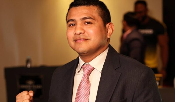 Román «Chocolatito» González visualiza su futuro fuera del ring, pero no lejos del boxeo